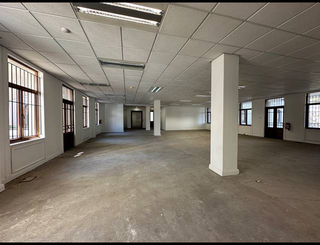 3,731M² OFFICE TO LET IN SANDTON CENTRAL